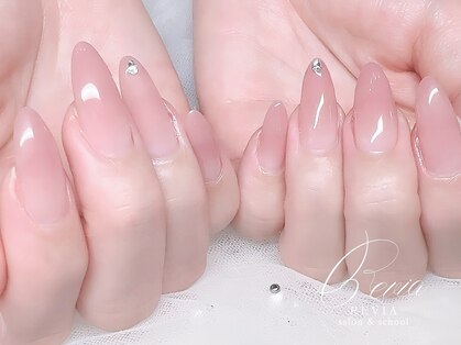 レビア(REVIA)の写真