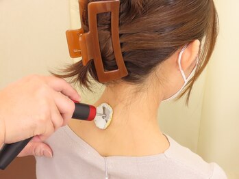 骨盤屋 志免店の写真/抱っこ・家事・デスクワークでつらい首肩に。姿勢と動きから確認｜初回1,980円