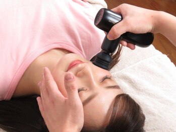 ハピネス(Happiness)/最新美顔器で小顔に♪