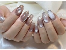 Leaf nailsalon by MGHの雰囲気（大人気うるうるマグネット/ニュアンス/ワンホンネイル/トレンド）