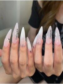 透け感ロングネイル