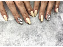 ケーエヌ(KN)/春カラー埋め尽くし