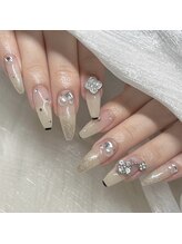 ラズライト(Laslight)/キラキラパーツネイル