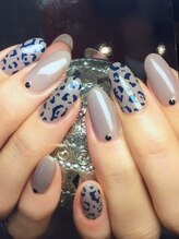 キャプラスネイル ミュウ(CAPLUS NAIL Mew)/グレージュヒョウ柄ネイル♪
