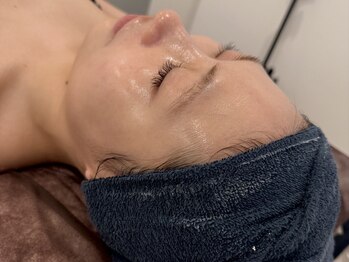 ロイヤル ビューティー サロン(Royal Beauty Saloon)の写真/【韓国美肌★セルマン艶玉肌導入店】当店はフェイシャル施術+小顔デコルテマッサージ付き!シミたるみケア