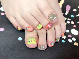 ネオンカラーフット