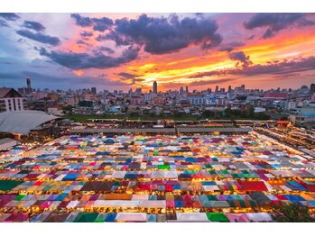 アジアンリラクゼーション ヴィラ 福岡東店(asian relaxation villa)/タイ王国：ナイトマーケット