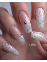 リベラ(LIBERA)/レース