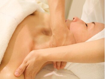 ポーラ ザ ビューティ 足利店(POLA THE BEAUTY)/デコルテケア