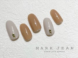 23. ラメ オフィス ネイル