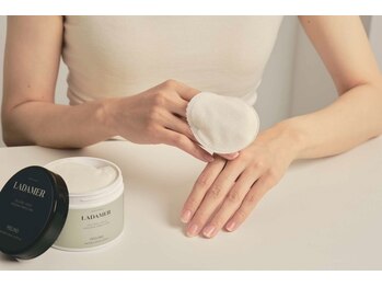 ツメトトノウの写真/ハンドネイルコースは全てエイジングケア付!!医療機関提携コスメを導入し指先だけでなく手の甲まで美しく…