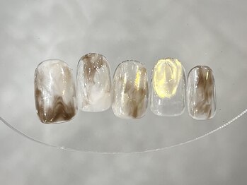 クレモアネイル 浦和店(CLEMORE NAIL)/ホワイト×ブラウンニュアンス