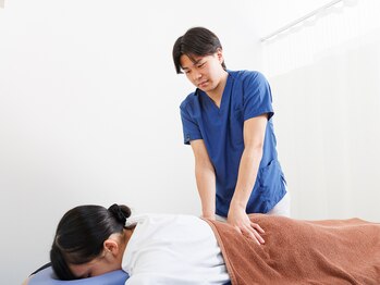 わらび 駅前整骨院/首肩腰の不調でお悩みの方！