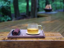 陶板フィールド Render Fika Sammu店の雰囲気（リラクゼーションのあとに森林の中でハーブティーはいかがですか）