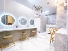 アンジェリカ JR奈良駅前店(ANGELICA)/明るくお洒落な店内です