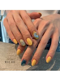 イエロー×ブルー爽やかネイル