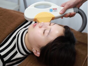 レン(Ren)/光フェイシャル〈毛穴/シミ〉