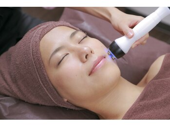 ブライトサロン(Bright Salon)/ハイパーナイフ☆フェイシャル