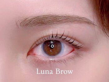 ルナブロウ 梅田茶屋町(LunaBrow)の写真/根元から立ち上げるモテ可愛な目元★鏡を見るたび気分も上がるまつ毛パーマ♪[まつ毛パーマ/まつげパーマ]