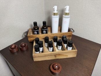 健康再生の写真/ライフウェルネス六命健康法の一つ、レメディーを使用したむくみ解消マッサージを施術