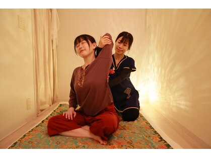 ヌアボーランブルー Nuad Bo Rarn BLUEの写真
