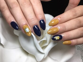 ネイルサロン ビビ(bibi)/大人カラーのシンプルネイル