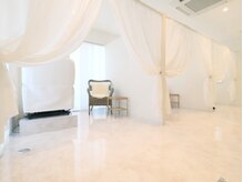 アドノス(Adonos)/