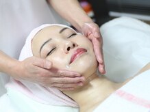 エステ デ メイローズ 京都市役所前(Esthe des Mayrose)/筋肉に沿うマッサージは小顔に♪