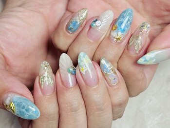 ライノネイル 天王町の写真/【センスと技術が光る指先に☆】豊富なカラーとパーツでどんなデザインもおまかせ♪理想を叶えます！


