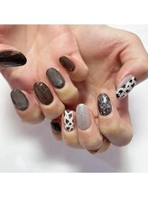 イーエムエー(e.m.a)/パラジェル/牛柄ネイル