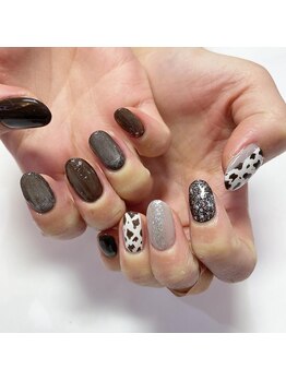 イーエムエー(e.m.a)/パラジェル/牛柄ネイル