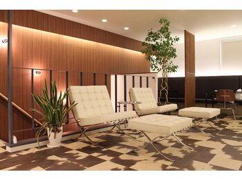 ブルー 岩倉店(BLV)/少し休める待合スペースも