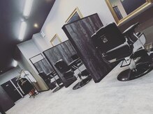 メンズ専門美容室内サロンで気軽に通える！