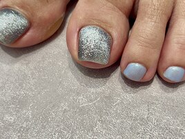 涼しげブルーネイル