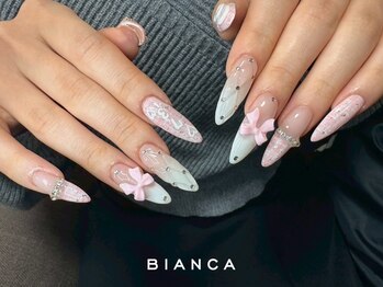 ビアンカ 名駅店(Bianca)の写真/長さだし10本＋持ち込み大人気♪ロングネイル得意スタッフ多数◆理想の長さ形で自信のある手に