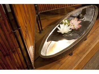 ヒーリングサロン らく和 本八幡北口店/店内2