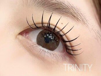 トリニティー(TRINITY)の写真/エクパ/パリエクが大好評!エクステとパーマの"いいとこどり"で綺麗&長持ち♪LED装着で夏のイベントに最適◎