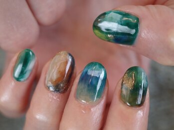 ネイル アトリエ コモード(nail atelier Comodo)/ニュアンスネイル [forest]