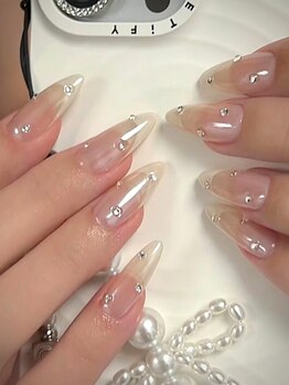 サクラ(SAKURA)の写真/繊細なアートで指先を美しく★女子力UPのモテ可愛ネイル♪上品さが漂う上品ネイルで、大人女性にも人気◎