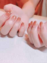 リラネイル(LilaS nail)/グラデーション×先端ラメライン