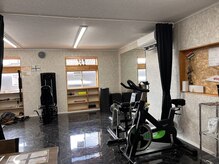 ファイブフィットネス(Fivefitness)の雰囲気（人気の脚トレ器具も完備！）