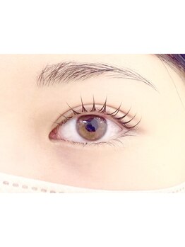 ナチュラル上品な目元にしたい