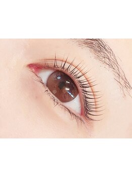 ナチュラル上品な目元にしたい