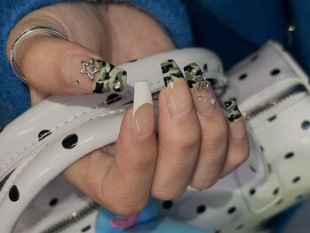 ハチイチイチサン(8113)/海外/韓国/長さだし/カモフラ