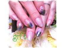 毎月お得なgift'sNAIL☆３種類からお選びいただけます♪