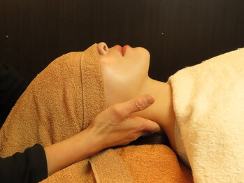 バハティ/ヘッドスパで脳疲労スッキリ