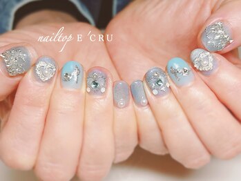 ネイルトップエクル(nail top E CRU)/