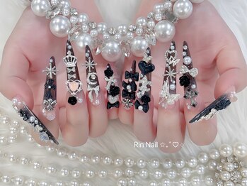 リンビューティー(Rin Beauty)の写真/1000色ある豊富なカラーから特別な日を更に彩るネイルを♪フォルムにもしっかりとこだわります！