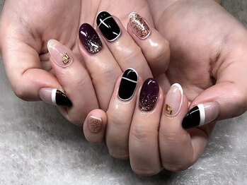 トランク ネイル(trunc nail)/8月定額Aデザイン