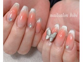 人気のマグネットとチーク